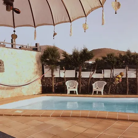 Lanzate בית אירוח *